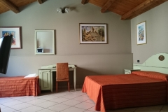 villa-scaduto-residence_hotel_bagheria_palermo_camera-familiare-2